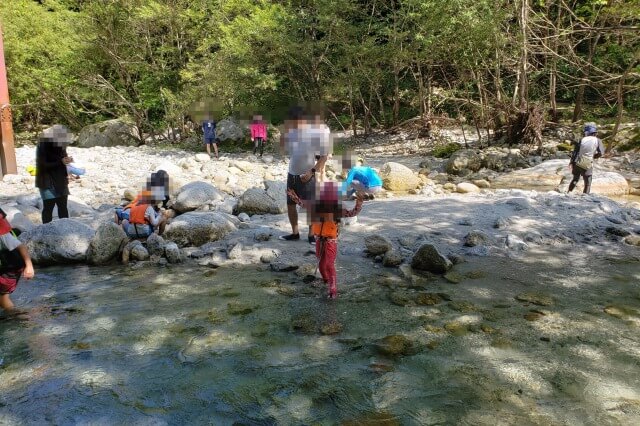 リゾナーレ八ヶ岳のアクティビティ｜川遊び｜水の学校（午後）