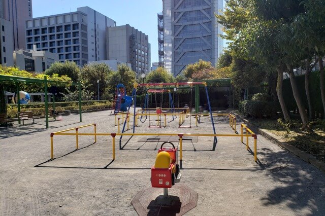 本郷給水所公苑の遊具広場｜子供が楽しく遊べます