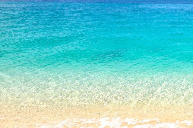 宮古島の与那覇前浜ビーチの海の色