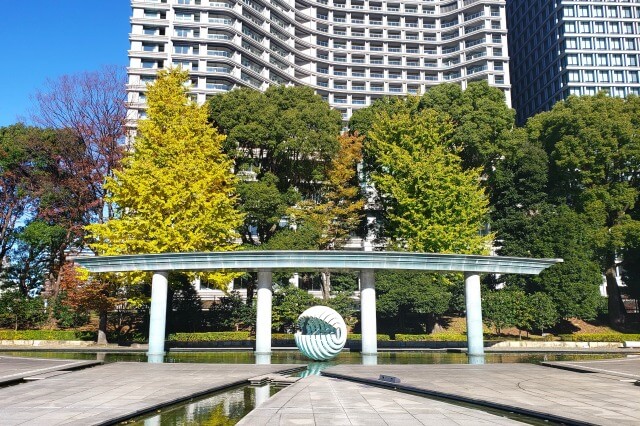 和田倉噴水公園のイチョウの紅葉