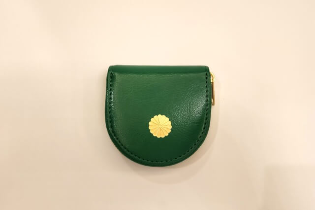 皇居の財布の色⑨緑(深緑色)