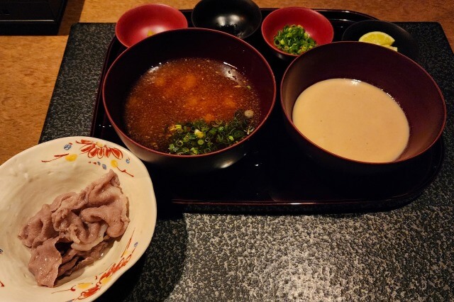 星のや軽井沢の日本料理嘉助の牛しゃぶしゃぶの食事の内容